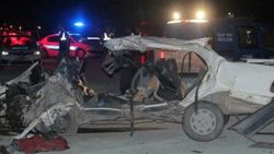Tanker ile otomobil çarpıştı: 3 ölü 5 yaralı