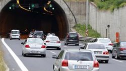 Bolu Dağı Tüneli'nden yarım milyondan fazla araç geçti