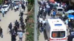 Siirt'te AK Partili kadınlara saldırı anı kamerada