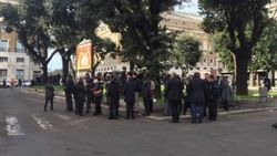 İtalya'nın başkenti Roma'da deprem