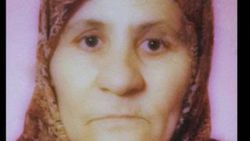 Cenazeye giden aile dönüşte annelerini evde ölü buldu