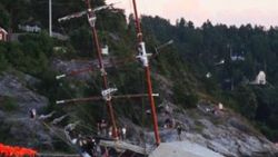 Norveç'te turist teknesi battı 156 kişi kurtarıldı