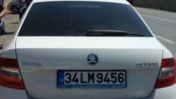 Dur ihtarına uymayan araç polise çarptı