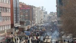 Sur'da vatandaşlar normal yaşamına döndü