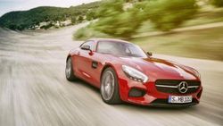 Mercedes'in yeni sporcusu AMG GT