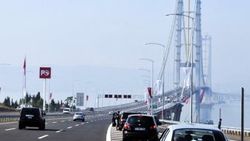 Osmangazi Köprüsü'nde selfie çekene 92 liralık ceza