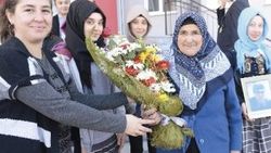 Şehit oğlunun tazminatıyla okul açtı