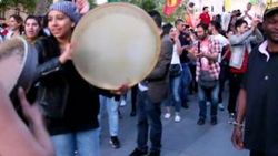 Fransa'daki HDP'liler seçim sonuçlarını kutladı