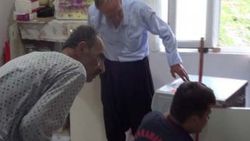 Kahramanmaraş'ta bir evde 3 saat yılan arandı