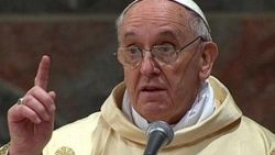 Papa Franciscus: Modern evliliklerin çoğu geçersiz