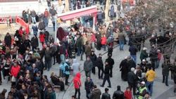 60 milyon liralık ikramiye için umut kuyruğu