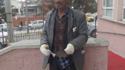 Sobayı yanlışlıkla su yerine benzinle söndürünce yandı