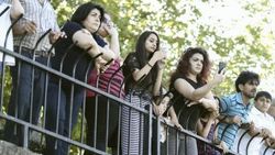 Adana'da ceset çıkarılırken canlı yayın yaptılar