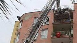 115 kiloluk kadının cenazesini evden itfaiye çıkardı