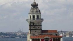 Kız Kulesi’nde yangın paniği