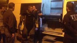 Türbe yanına bırakılan valizde 11 kilo TNT ele geçirildi