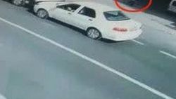 Diyarbakır’da PKK’lı teröristin saldırı anı kamerada