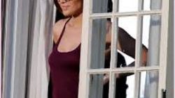 Jennifer Lopez'den sıradışı rol - Tıkla İzle