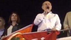 Darbecilerden biri vatan hainleri mezarlığına gömüldü