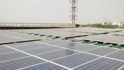 Hindistan'da güneş enerjisiyle çalışan havaalanı açıldı