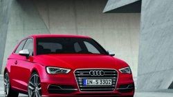 Yeni Audi A4 daha hafif ve stil sahibi olacak - Foto