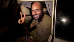 Kaddafi'nin oğlu siyasete dönüyor