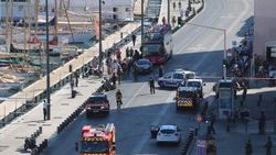 Fransa'da otobüs durağına araç daldı