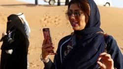 Suudi Arabistan'a kadınlar yalnız başına girebilecek