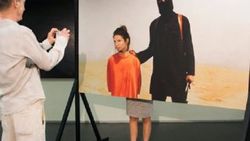 Hollanda'da DEAŞ'lı sergi