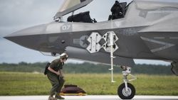 İngiltere de F-35’leri uçurmama kararı aldı