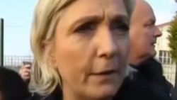 Cumhurbaşkanı adayı Le Pen sığınmacı kampına alınmadı