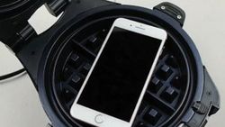 iPhone 8'i waffle makinesiyle test ettiler