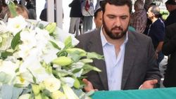 Osmanlı şehzadesinin annesi son yolculuğuna uğurlandı
