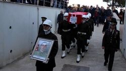 Şehit erin naaşı son kez baba ocağında