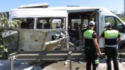 Pendik'te seyir halindeki minibüste patlama