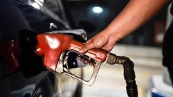 Benzine 6 kuruş zam