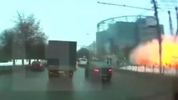 Moskova metrosunda patlama anı kamerada