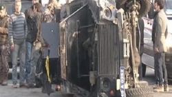 İstanbul'da zırhlı araç yan yattı: 3 polis yaralı