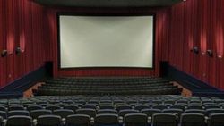 Sinema salonları artarken seyircisi azaldı