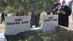 Bakan Selçuk'tan şehit ailelerine ziyaret