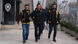 16 yıllık eşini bıçaklayarak öldürdü