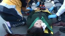 Üst geçidi kullanmayınca otomobil çarptı