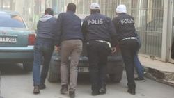 Çorum'da itfaiyenin önünü açmak için araçları ittiler