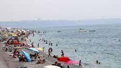 Antalya'da nem bunalttı