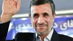 Ahmedinejad seçimlerde desteklediği adayı açıkladı