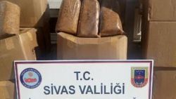 Kargo kamyonunda 4 ton kaçak tütün ele geçirildi