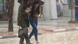 Meteoroloji'den İstanbul'a yağış uyarısı