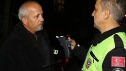 Ehliyetine 6 ay el konulunca çileden çıktı