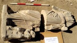 Adana'da Hygieia ve Eros heykeli bulundu