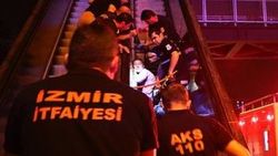İzmir'de bir adamın ayağı yürüyen merdivene sıkıştı